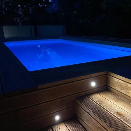 Spring Villa Meta